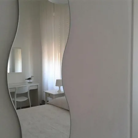 Le Di Simona La Spezia